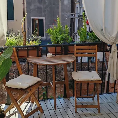 بيت ضيافة Venetian Experience 3*